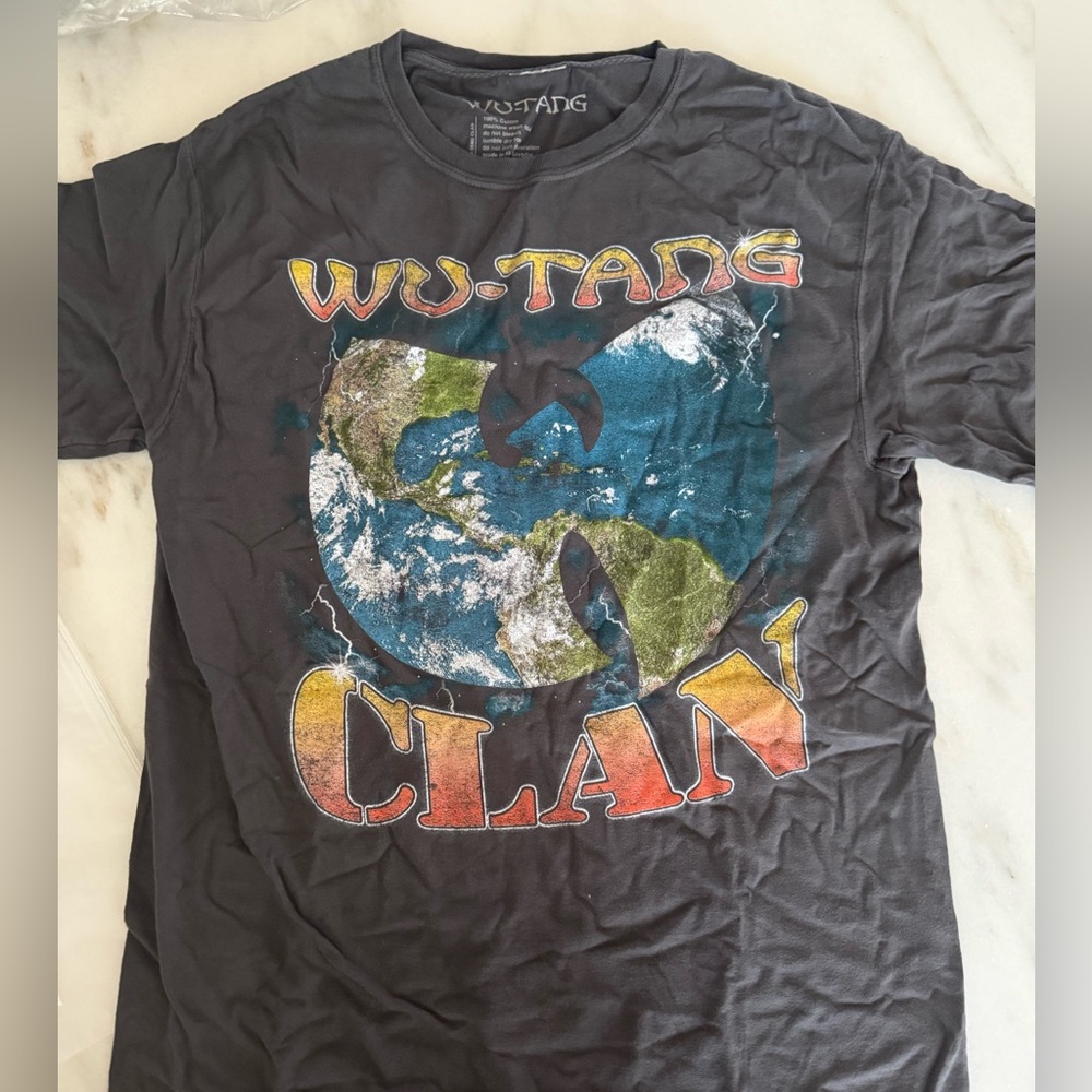 NWT Wu Tang Clan Tshirt. Adult Small
